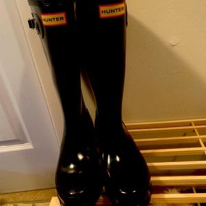 HUNTER BOOTS 👢